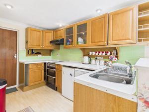 Kitchen- click for photo gallery